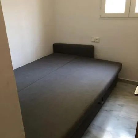 Amplio Piso 3 Bed 6 Camas Estepona