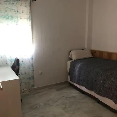 Amplio Piso 3 Bed 6 Camas Estepona